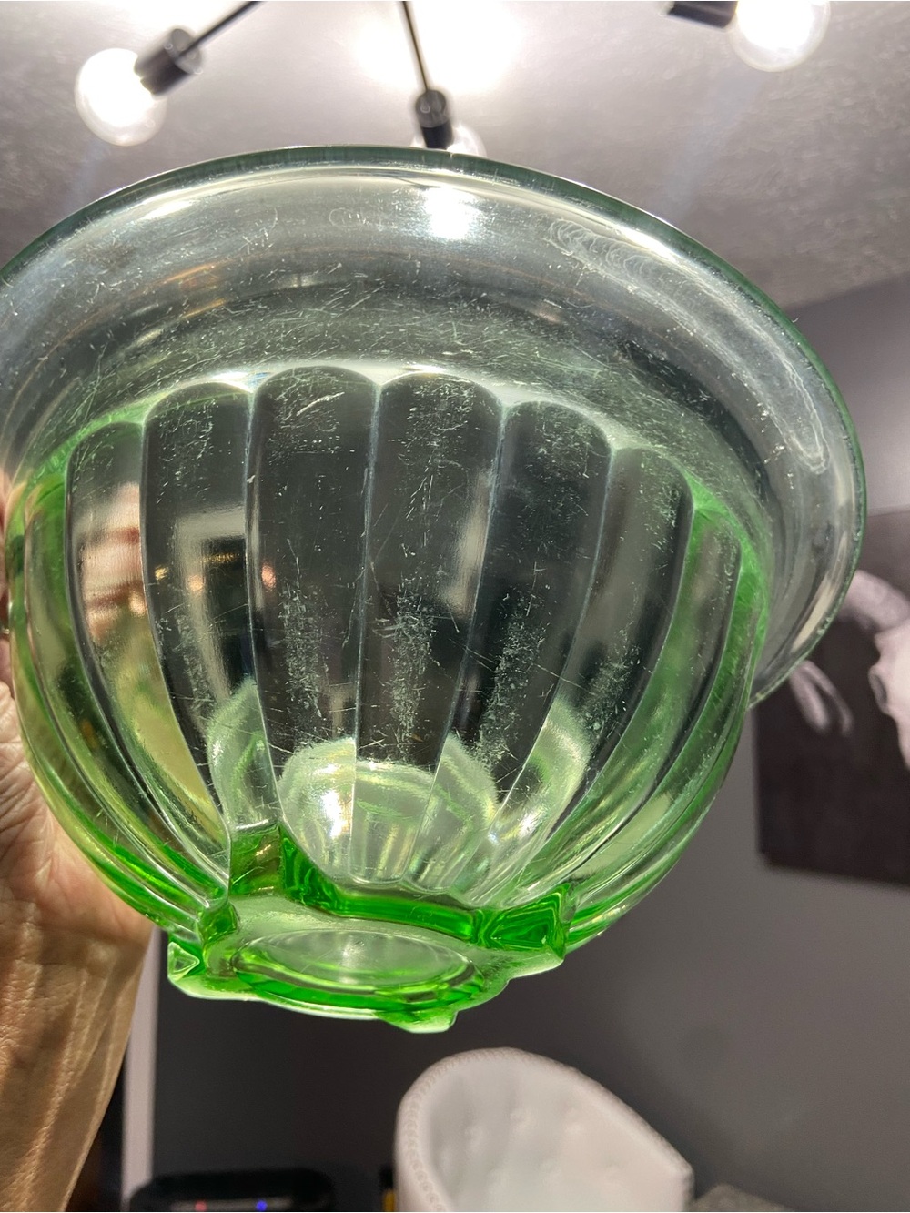 Vtg Hazel Atlas Green Depression Uranium Glass Ribbed Mixing Bowl 4-Footed Base - Picture 12 of 17